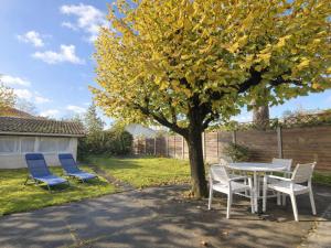 Charmante maison aux Abatilles : 2 chambres, jardin près de la plage - FR-1-474-290