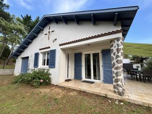 Maison de vacances pour 9 sous les pins à La Grière, La Tranche-sur-Mer, à 450m de la plage - FR-1-194-398