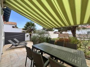 Maison de vacances pour 9 sous les pins à La Grière, La Tranche-sur-Mer, à 450m de la plage - FR-1-194-398