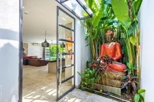 Zen Retreat 3BR Japanese Inspired Oasis with Pool