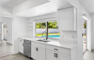 Welcome to your relaxing getaway in Cape Coral