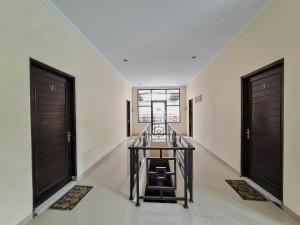 RedDoorz Syariah at Greenhouse Tegalwaras Palagan