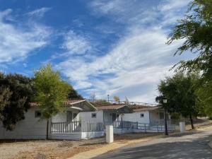 Bungalow confortable avec terrasse - API-1-52-1827