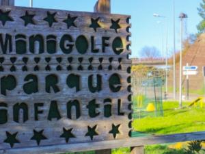 Bungalow de charme avec terrasse - 5 pers, 2 chambres, espace jardin - API-1-52-1838