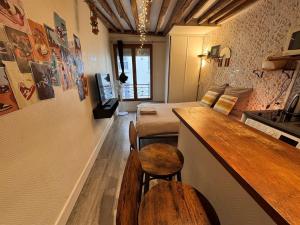 Stylish studio in Paris near République & Metro - 4