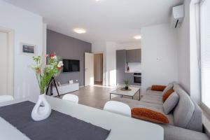 Apartment Sang Near The Beach - Happy Rentals