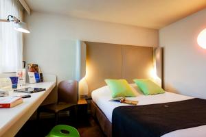 Hotels Campanile Evry Ouest - Corbeil Essonnes : photos des chambres