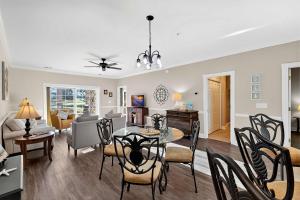 Magnolia Pointe Luster Leaf 4878-102