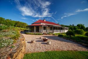 Willington Estate The 5 Acre Mountain Farmstead with Lakeview