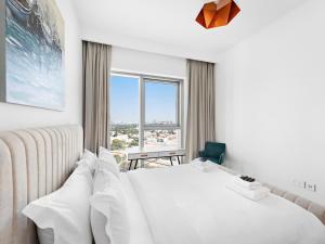 Chic & Classic 1BDR In Downtown Views-14