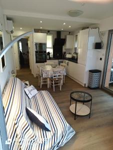 T2 Vue latérale Mer 1 Ligne clim