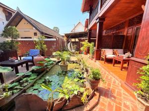 Chaluenxay Boutique Hotel & Travel