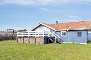 Summer House With Sauna Near Følle Strand
