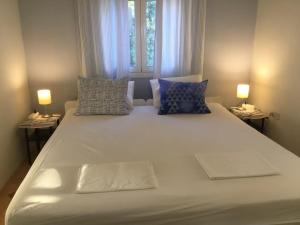 Naoussa Apricot Garden, 5 to Center, 5 to beach