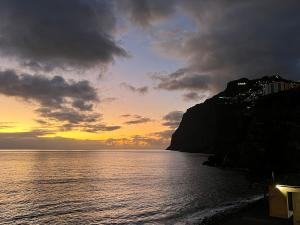 Atlantic Residence Pool & Ocean View