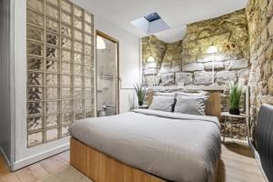 Parisian Nest I Stone Walls & Authentic Charm
