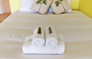 Beautiful renovated studio on Port de Deauville