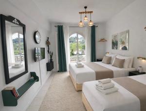 Olive Studio ,Balcony with Mountain View, Kitchenette, 1km to Beach ,by likeyourhome