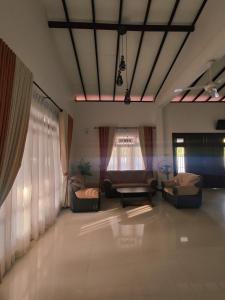 Shalom Resort