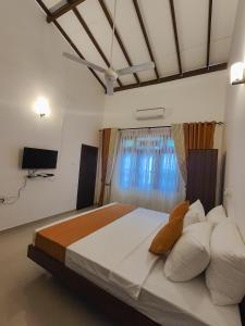 Shalom Resort