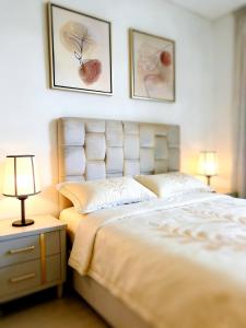 Sohba Creek Vistas Luxury 2 Bedroom with Free Parking in Downtown Dubai Near Burj Khalifa