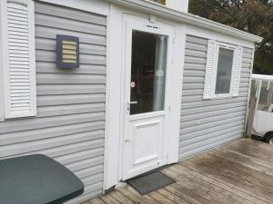 Location Mobil-home, 2 Chambres, Terrasse - API-1-52-1732