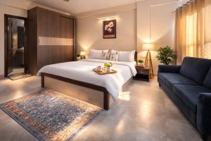 Hawa Homes Aura 1 Room with shared kitchen & Terrace