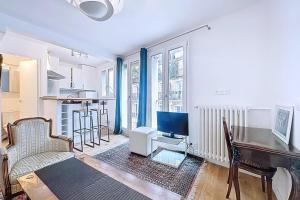 Cozy apartment with a view of the Sacré-Cœur