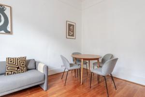 Blueground Bayswater views nr Kensington Gardens LON-700