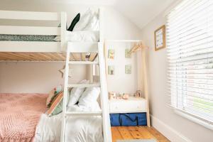 Country Cottage with Steam Railway Views