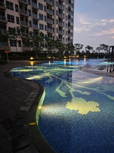 Green Sedayu Apartment Suite Garden View by Ellison