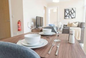 Bright 1 Bed Apartment Manchester - Sleeps 2
