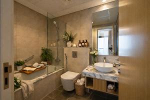 Keyrock Living - Luxe 2BR in Business Bay