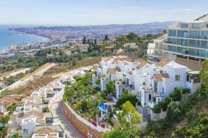 Amazing modern villa with spectacular seaviews close to Benalmadena Pueblo