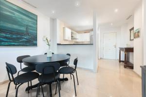 Beautiful 2 bedroms apartment located in Elviria Hills