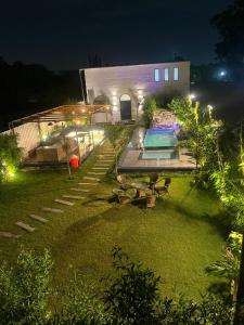 Greek House By Housiify