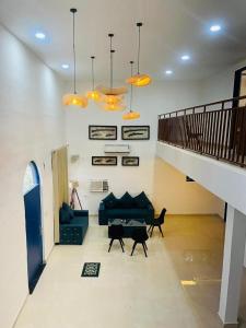 Greek House By Housiify