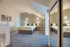 Watch Tower Apartment Cosy Staycation City Break