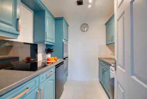 Watch Tower Apartment Cosy Staycation City Break