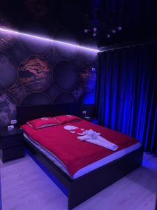 SECRET JACUZZl & LOVE