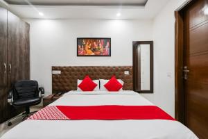 Hotel O Premium Rooms Chhatarpur