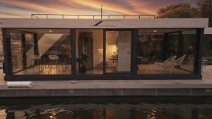 Luxus Hausboot - Exklusives Wohnen auf dem Wasser