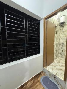 Eriyn Stay, Near Guwahati Raiway Station