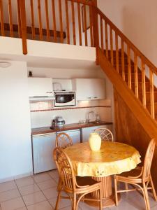 Alizea Beach B N315 2P6