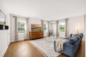 Stylish Louisville Apt Near Downtown & Parking