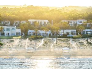 Mandola Rosa at Riviera Olympia, A Grecotel Resort to Live