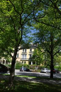 Ferienwohnung im Univiertel mit Garten