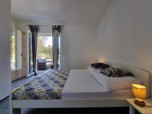 ROYAL Pool Apartments