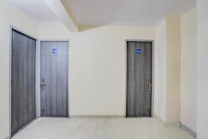 Super Hotel O Jagdamba Homestay Hotel & Guest House