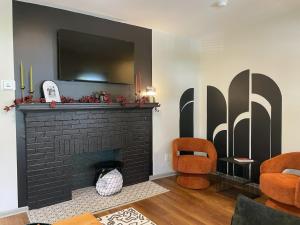 2 Bedroom Home - Posh Princeton Pad